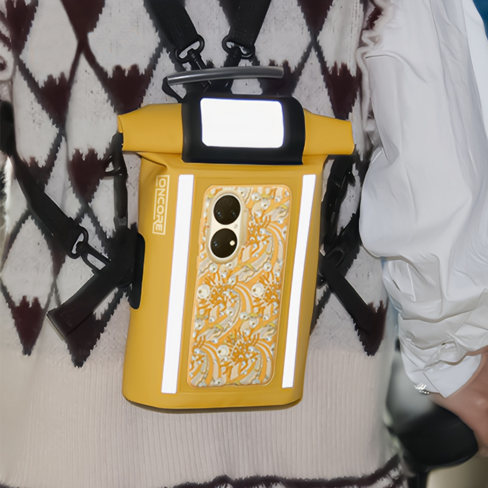 Waterproof Crossbody Handlebar Bag 3L - Image 12