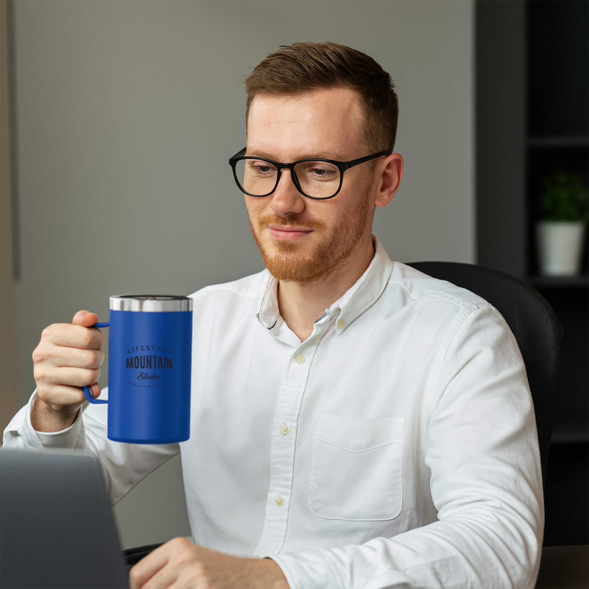 625ML Double Wall Stainless Steel Mug with Handle - Image 17