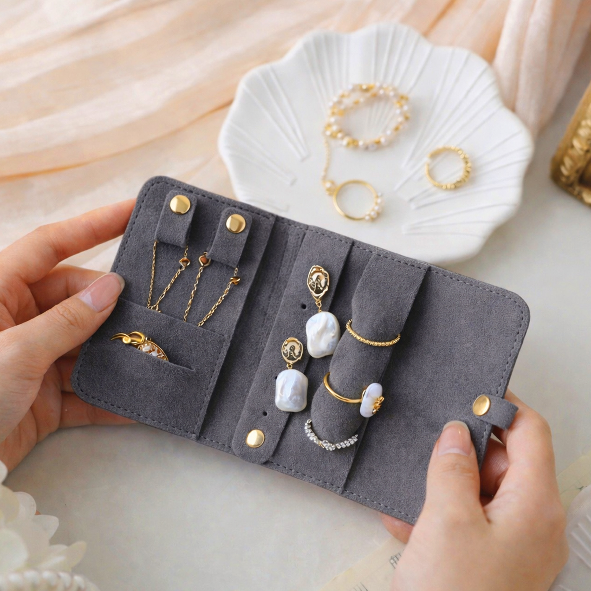 Synthetic Leather Jewellery Bag - Image 8