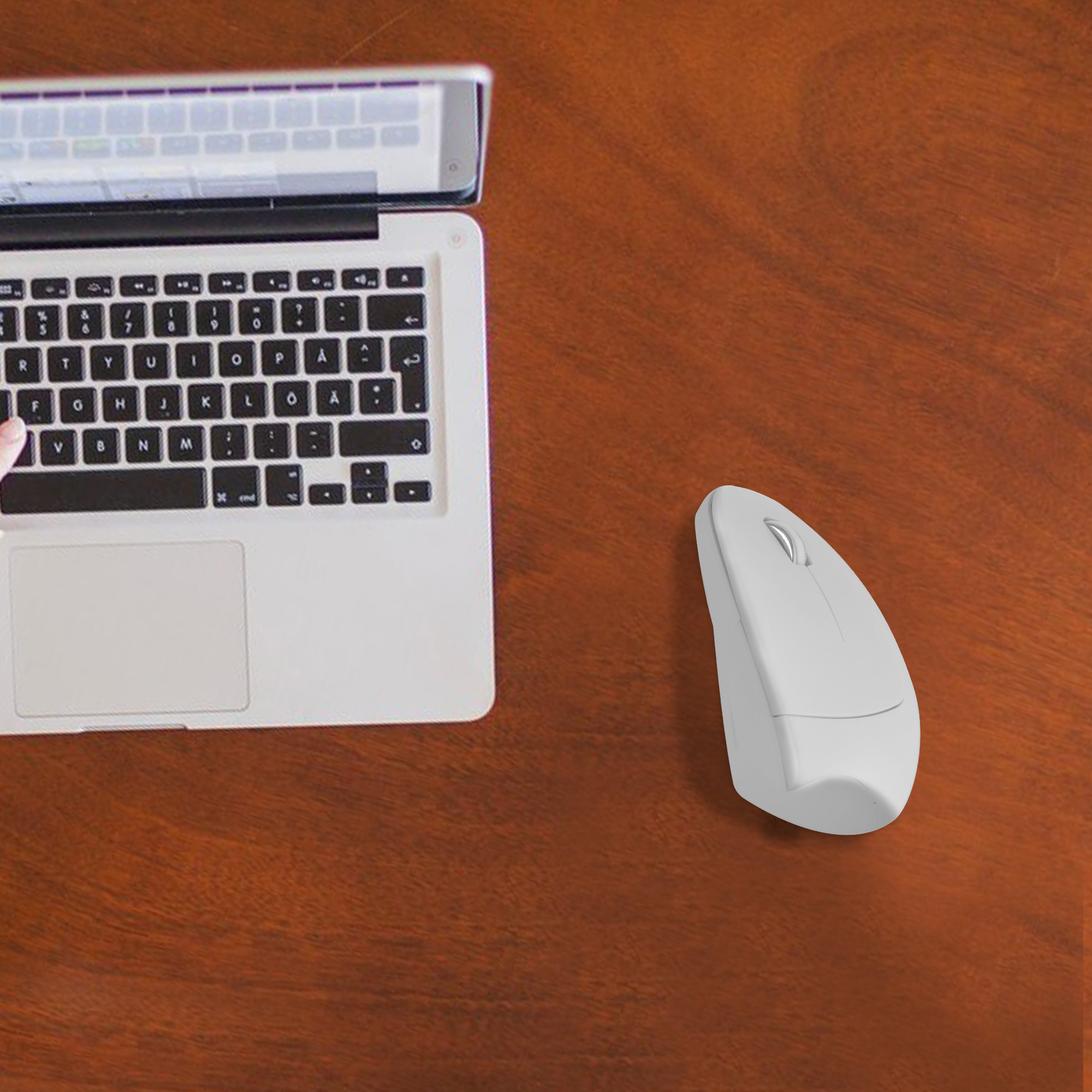 Ergonomic Wireless Mouse - Image 6