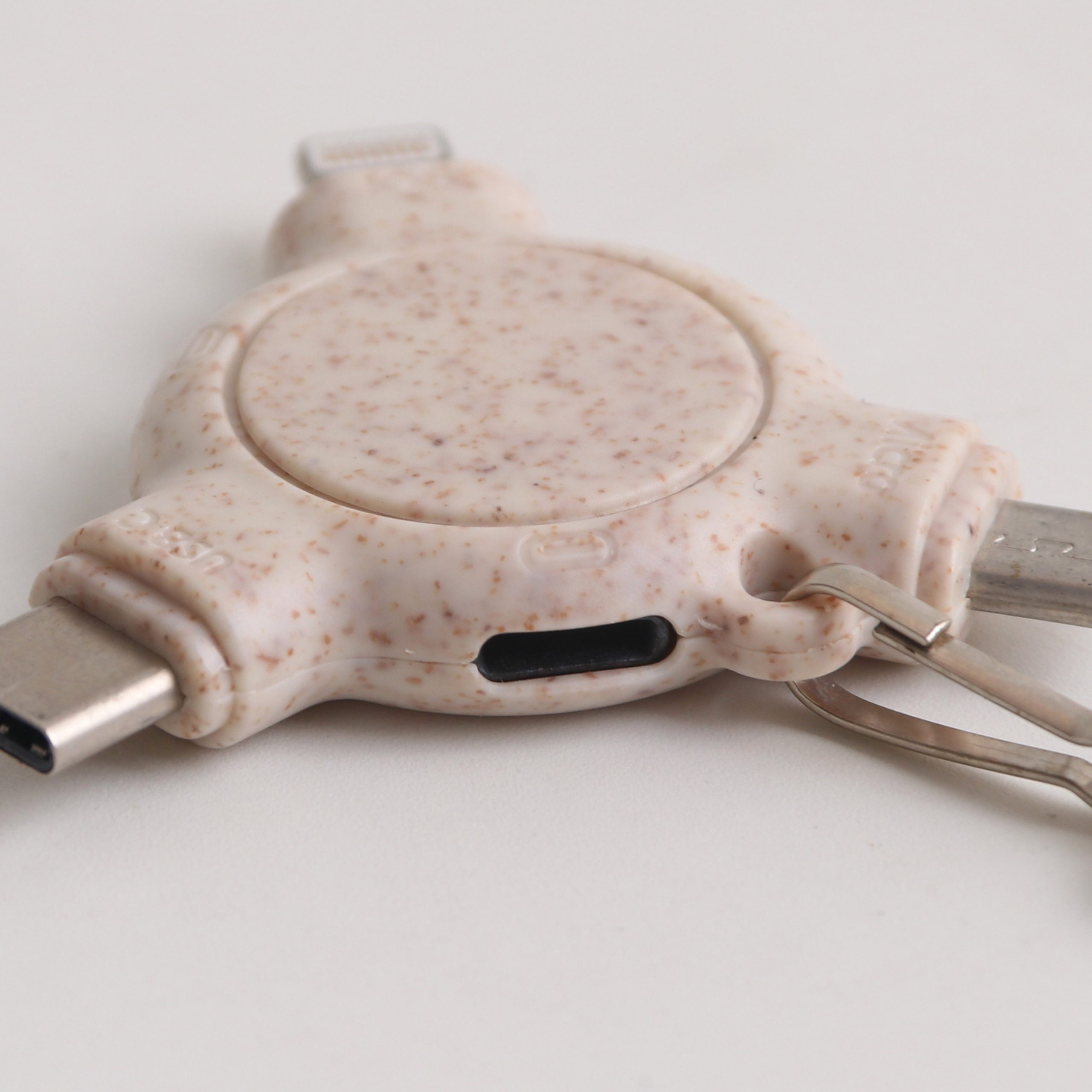 3-In-1 Wheat Straw Data Blocker with Keyring - Image 4