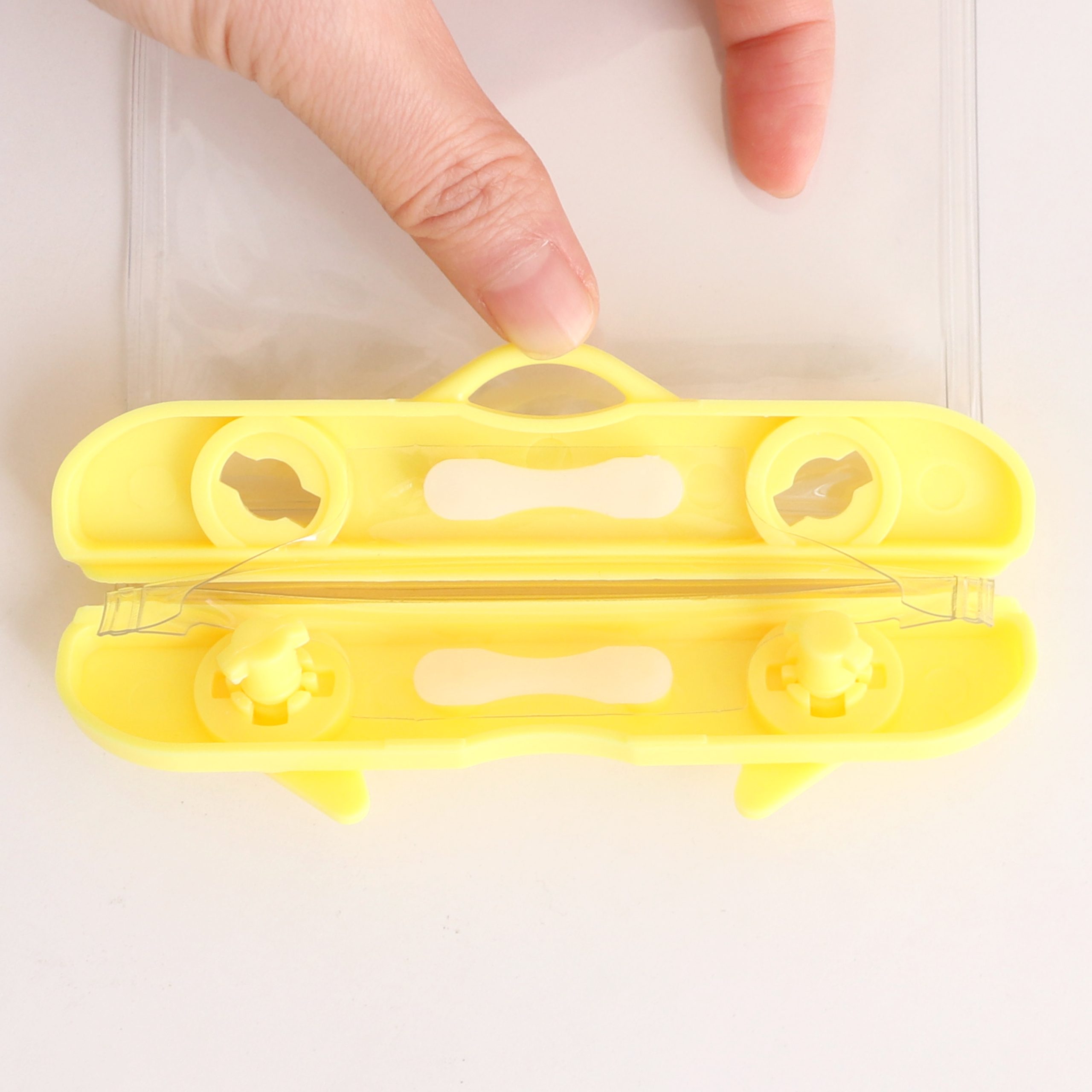Waterproof Mobile Pouch - Image 12