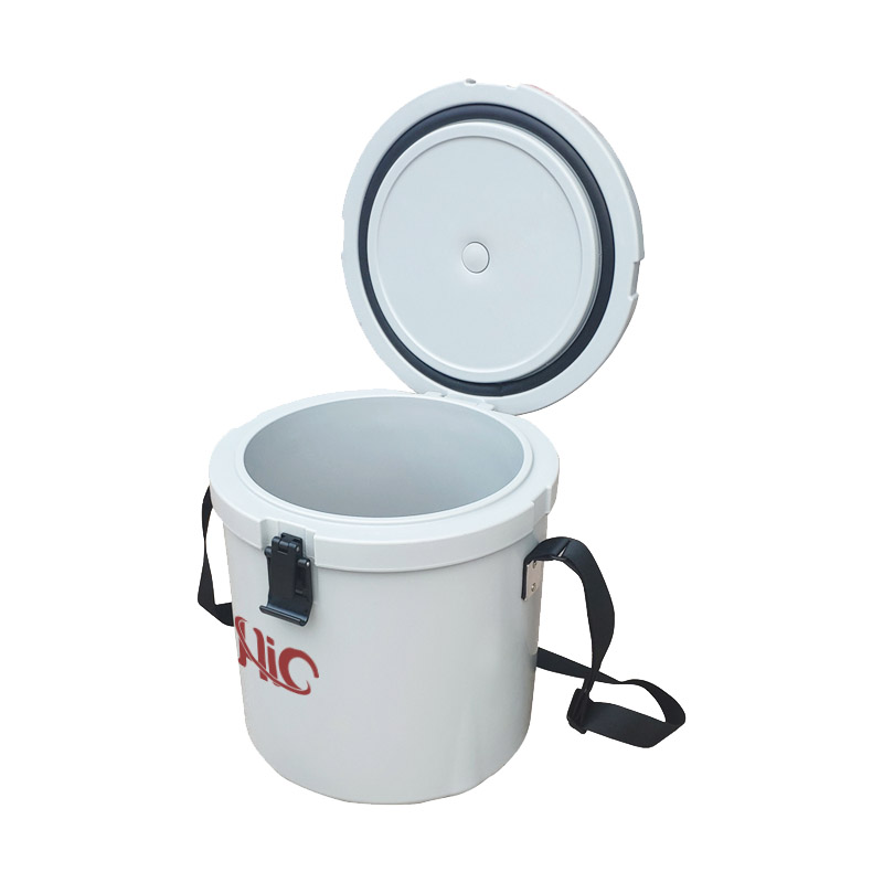 12L Ice Bucket with Handy Rope - Image 9
