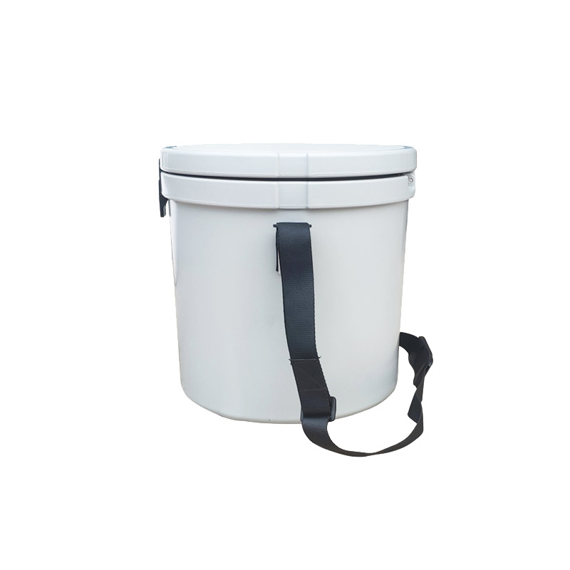 12L Ice Bucket with Handy Rope - Image 11