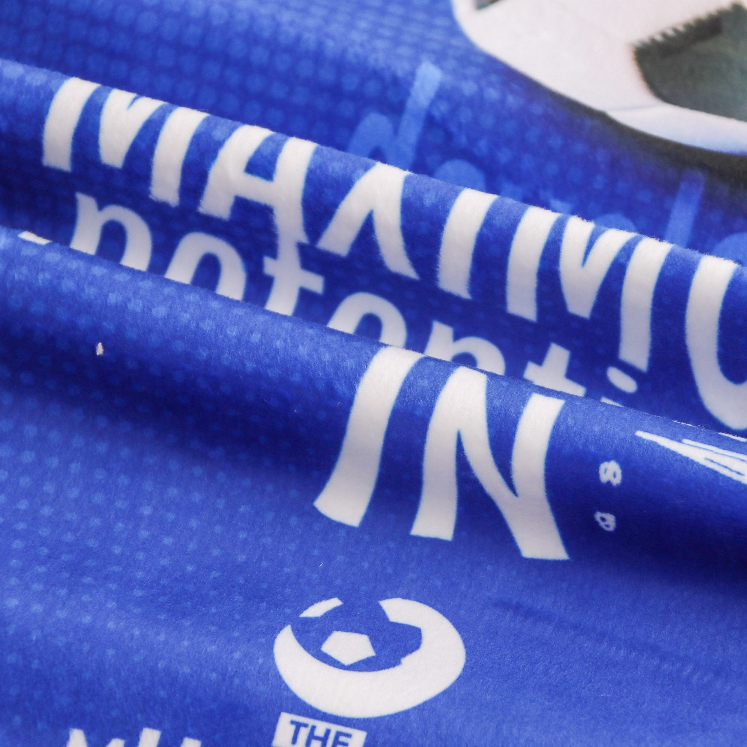 Colour Sports Towel (30x50cm) - Image 6