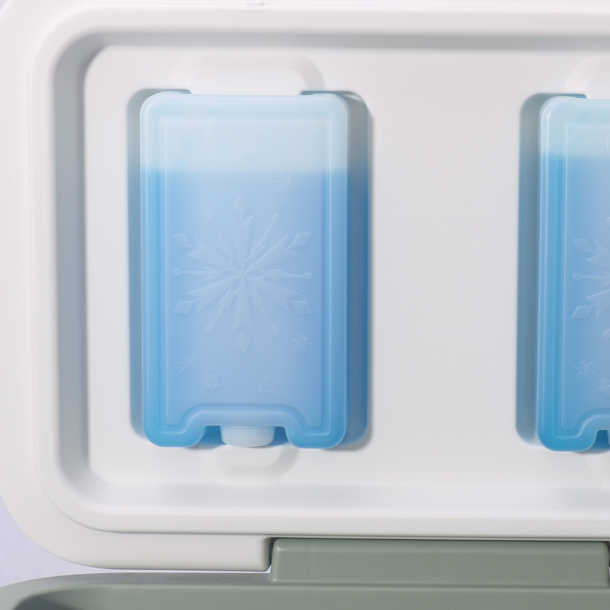 22L Cooler Box - Image 6