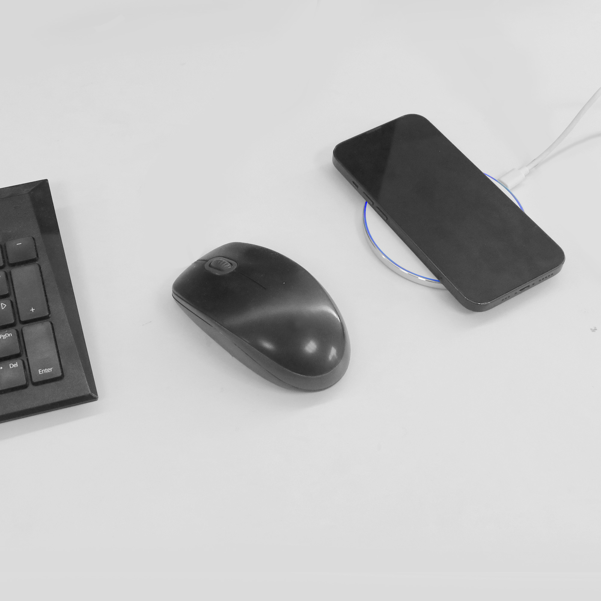 Round Luminous Fast Wireless Charger - Image 6