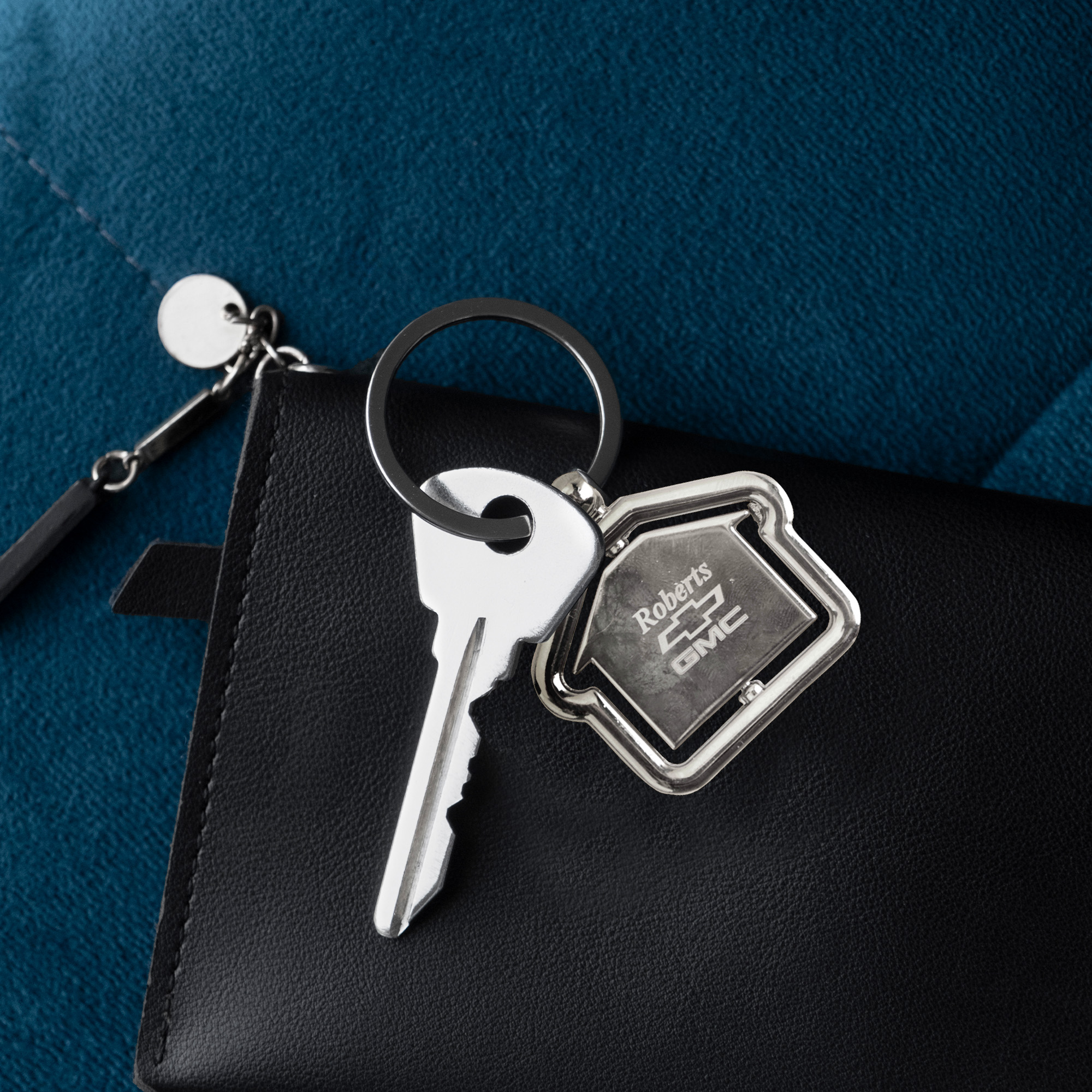 Spinning House Metal Keyring - Image 7