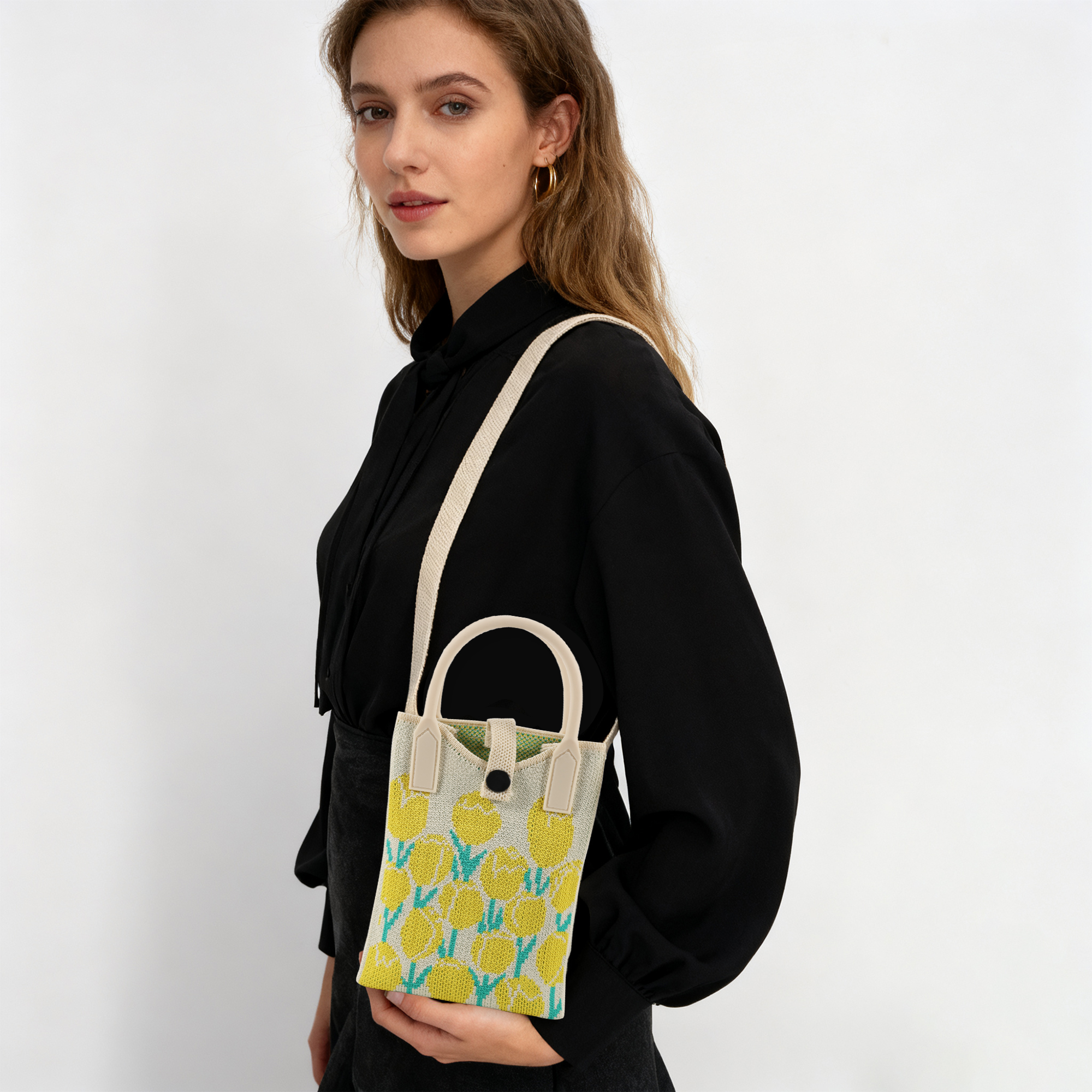 Knitted Phone Crossbody Bag with Handle - Image 7