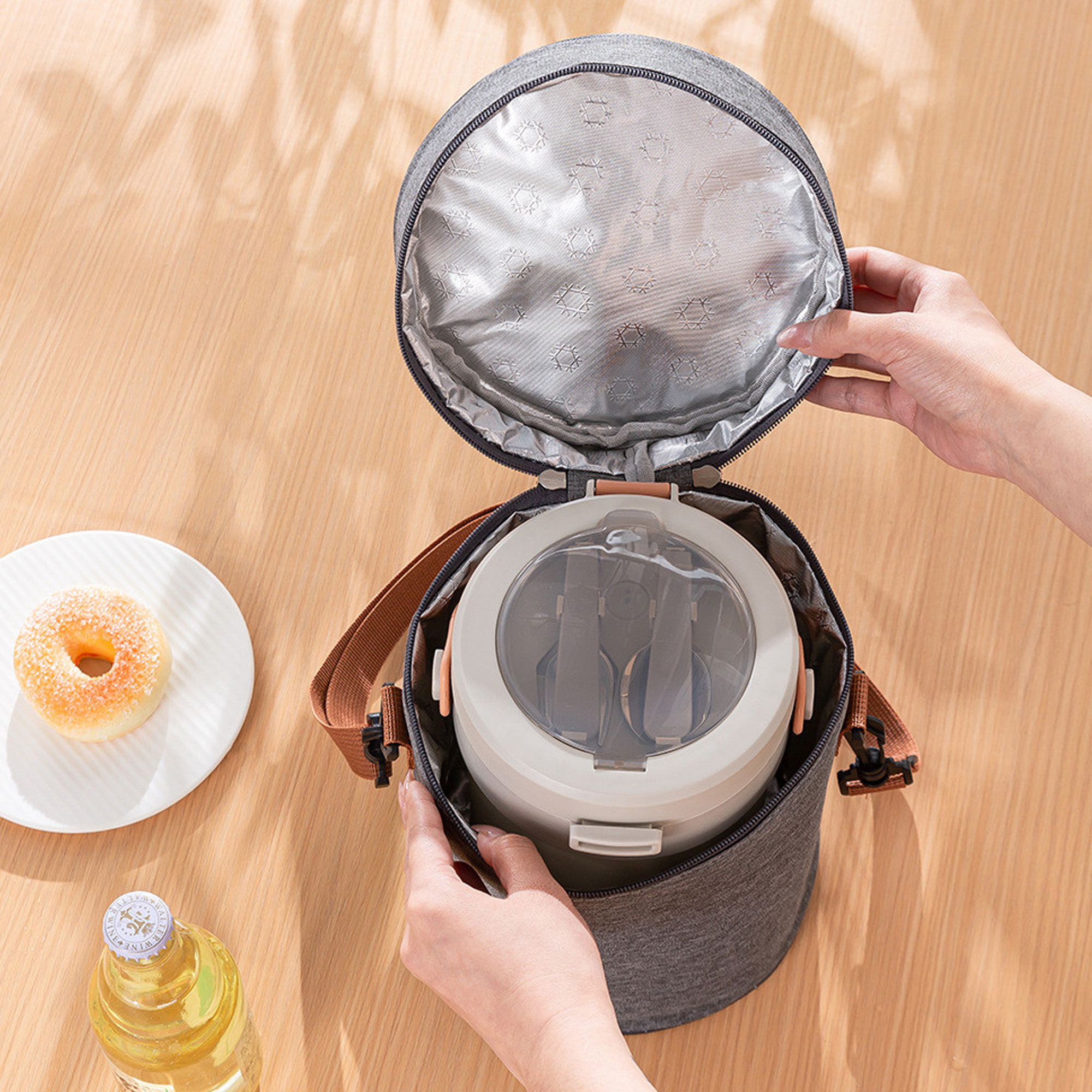 Cylindrical Lunch Bag - Image 8