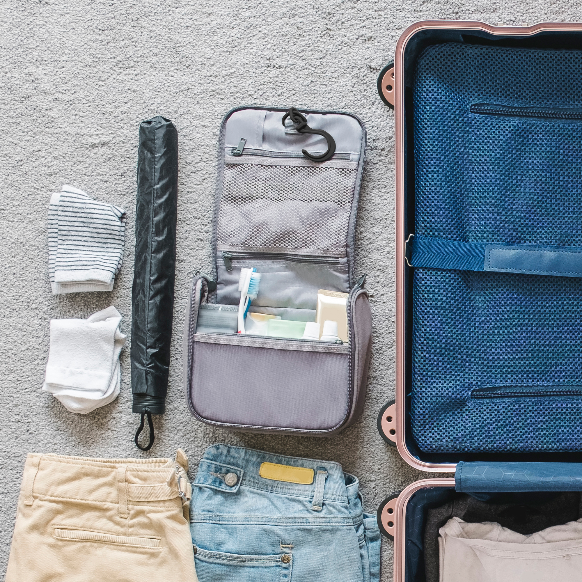 Hanging Travel Toiletry Bag - Image 11