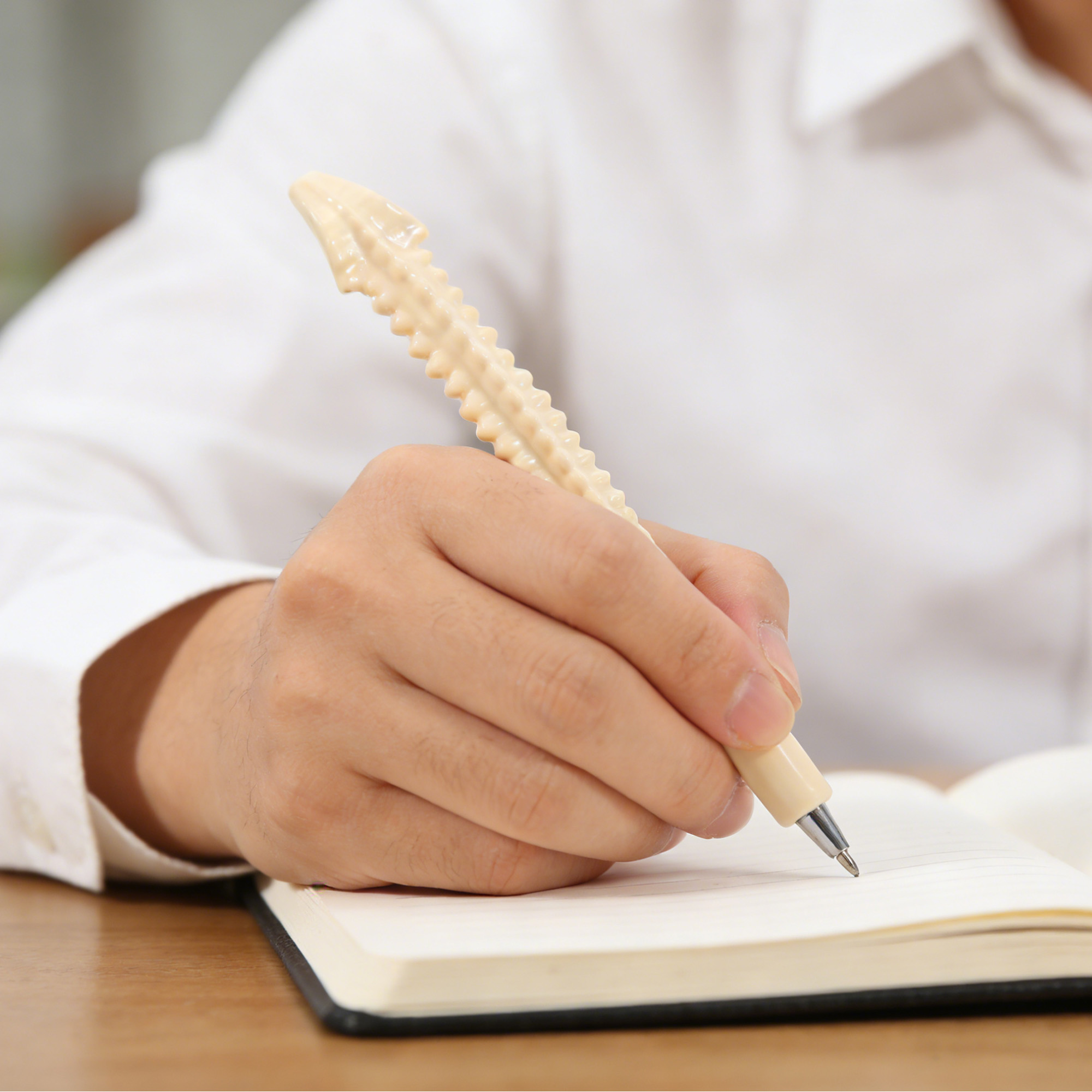 Spine Bone Pen - Image 5