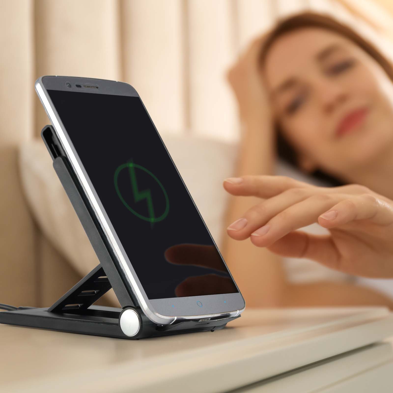 Target Wireless Charger - Image 5